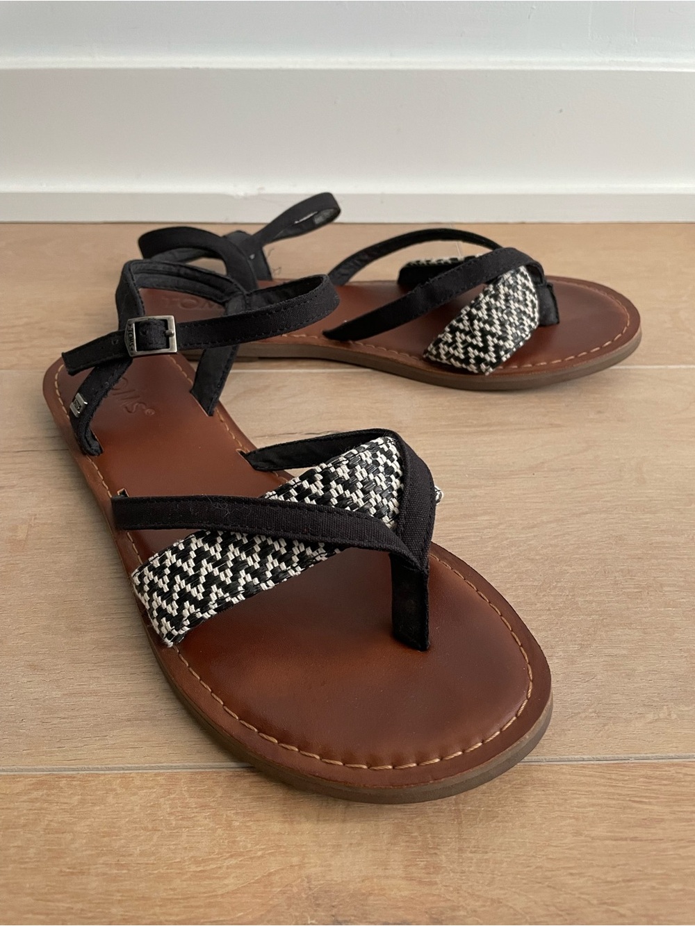 TOMS Lexie Black & White Woven Strap Sandals